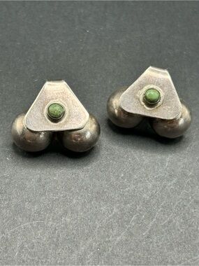 VTG Modernist Mexico Sterling Silver Screwback Earrings Green Turquoise Stone